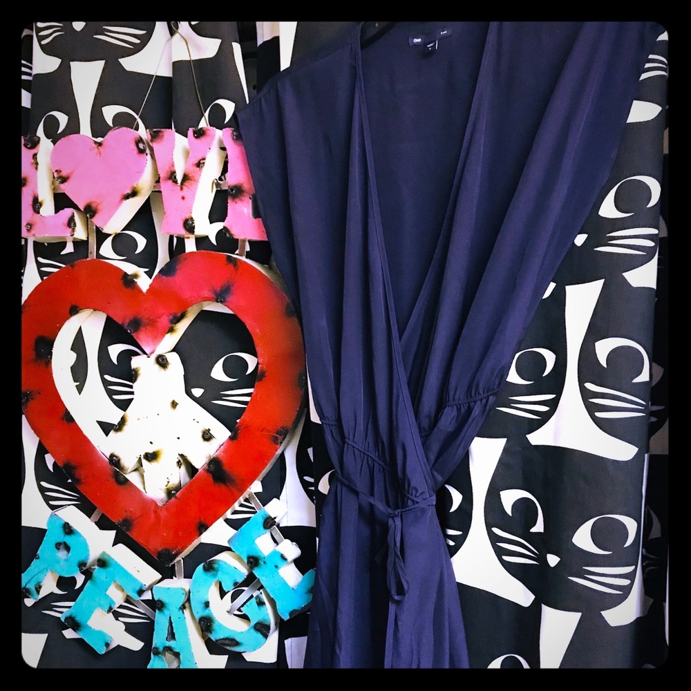 *5 for $25* Preloved Gap navy blue wrap dress SML